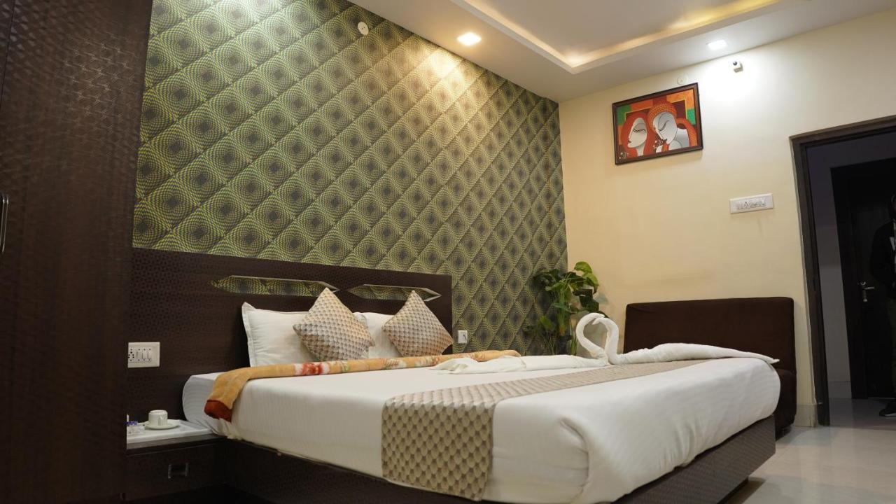 Hotel Janvi Interntaional Inn Muzaffarpur Kültér fotó