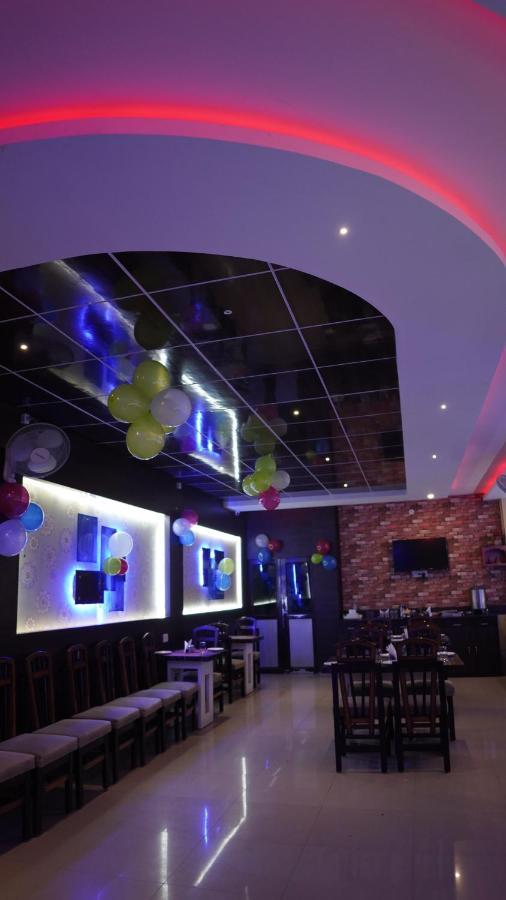 Hotel Janvi Interntaional Inn Muzaffarpur Kültér fotó